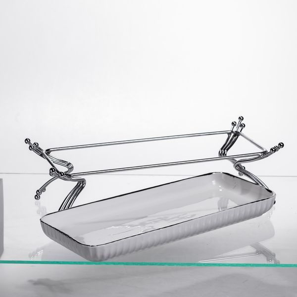 Фарфоровое блюдо для сервировки на металлической подставке 29.5&times;12&times;9 (см) Белый с серебром LB-1565S LB-1565S фото
