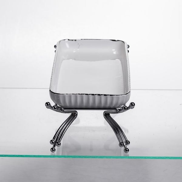 Фарфоровое блюдо для сервировки на металлической подставке 29.5&times;12&times;9 (см) Белый с серебром LB-1565S LB-1565S фото